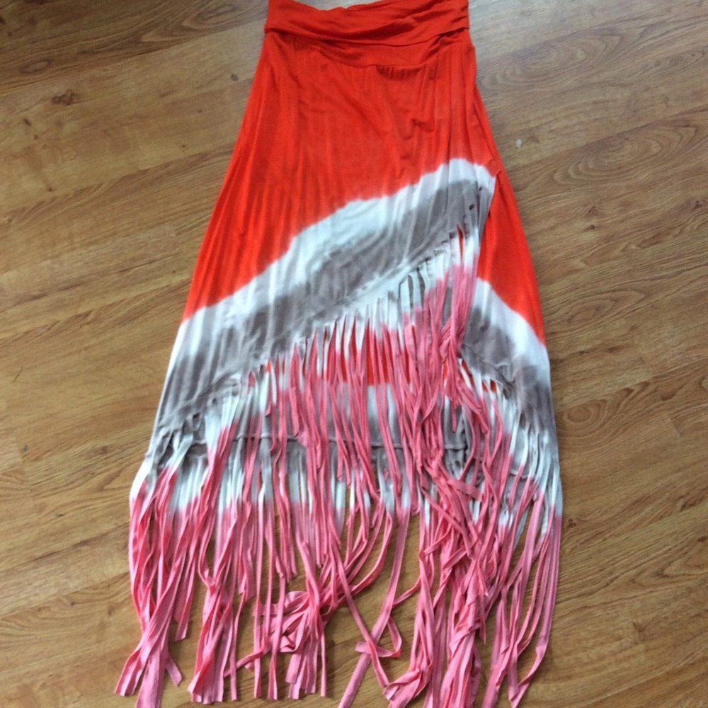 Venus NWOT maxi hi-low skirt. Sz small
